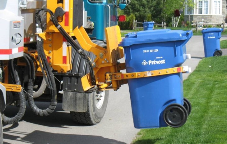 coleta-automatizada-de-lixo-no-canada