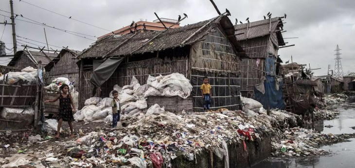 Recicladora de plásticos em Dhaka